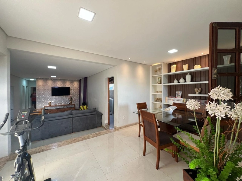 CASA NO ALÍPIO DE MELO REFORMADA | 04 QUARTOS | SUÍTE | PISCINA: 8ª foto da galeria de imagens do imóvel