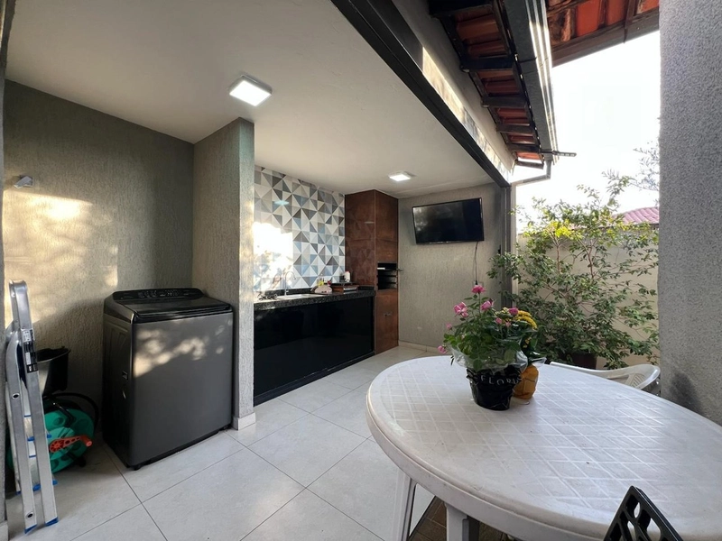 CASA NO ALÍPIO DE MELO REFORMADA | 04 QUARTOS | SUÍTE | PISCINA: 38ª foto da galeria de imagens do imóvel