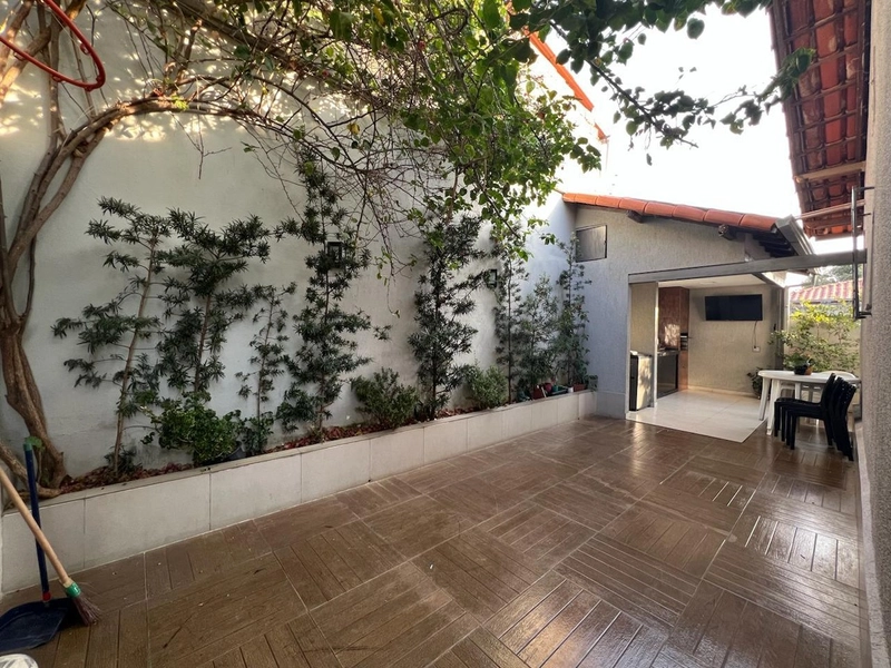 CASA NO ALÍPIO DE MELO REFORMADA | 04 QUARTOS | SUÍTE | PISCINA: 6ª foto da galeria de imagens do imóvel