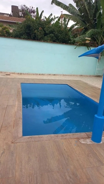 CASA LINEAR COM PISCINA A VENDA NO SANTA TEREZINHA: 4ª foto da galeria de imagens do imóvel
