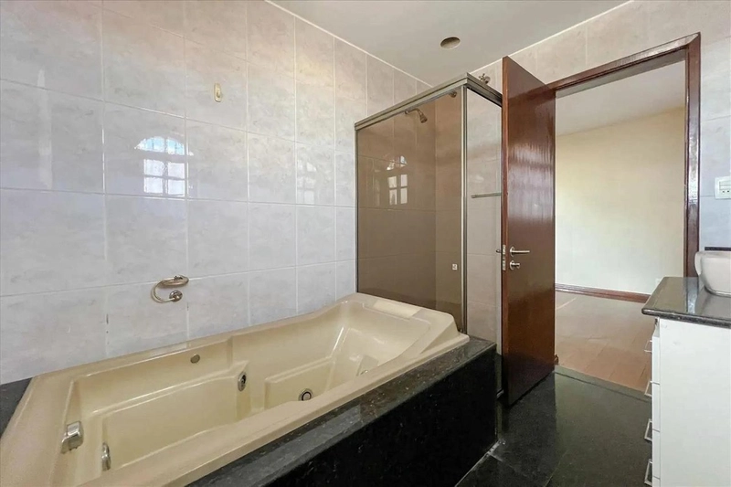 Casa Colonial à Venda no Serrano | 4 Quartos | 2 Suítes | Piscina: 33ª foto da galeria de imagens do imóvel