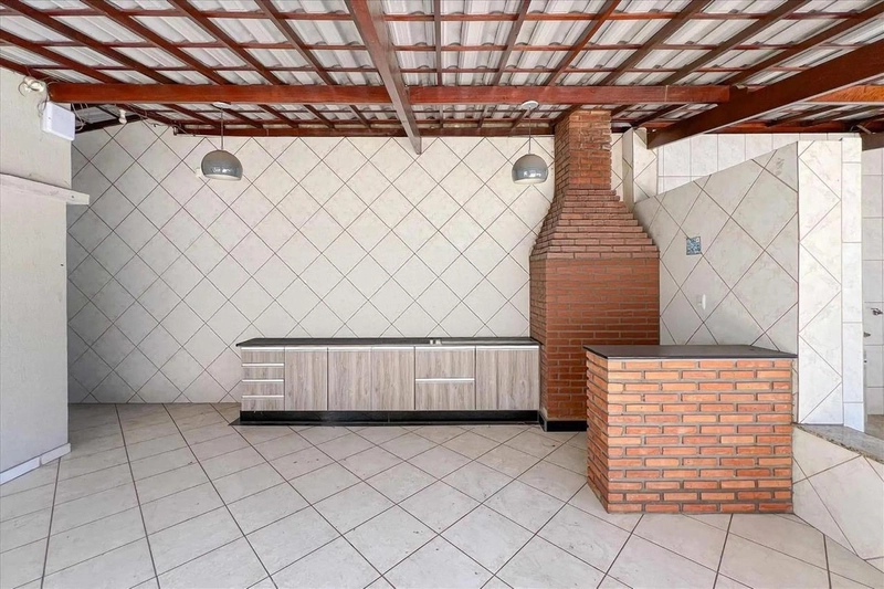 Casa Colonial à Venda no Serrano | 4 Quartos | 2 Suítes | Piscina: 15ª foto da galeria de imagens do imóvel