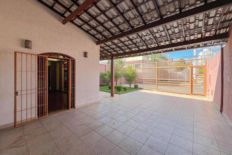 Casa Colonial à Venda no Serrano | 4 Quartos | 2 Suítes | Piscina: 19ª foto da galeria de imagens do imóvel