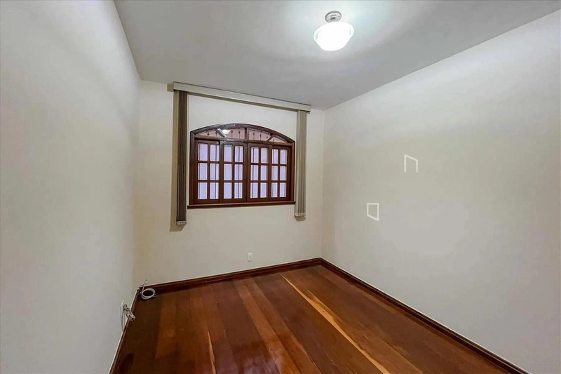 Casa Colonial à Venda no Serrano | 4 Quartos | 2 Suítes | Piscina: 35ª foto da galeria de imagens do imóvel