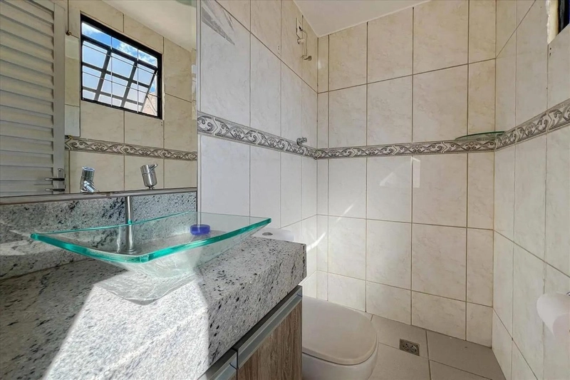 Casa Colonial à Venda no Serrano | 4 Quartos | 2 Suítes | Piscina: 39ª foto da galeria de imagens do imóvel
