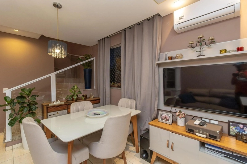 CASA À VENDA NO MANACÁS: 5ª foto da galeria de imagens do imóvel