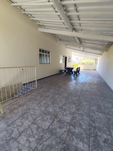 CASA COMERCIAL À VENDA NA REGIAO DO LAGUNA: 3ª foto da galeria de imagens do imóvel