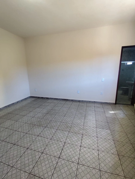 CASA COMERCIAL À VENDA NA REGIAO DO LAGUNA: 8ª foto da galeria de imagens do imóvel