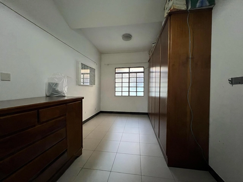 CASA À VENDA | 3 QUARTOS | 01 BANHEIRO | 03 VAGAS: 18ª foto da galeria de imagens do imóvel