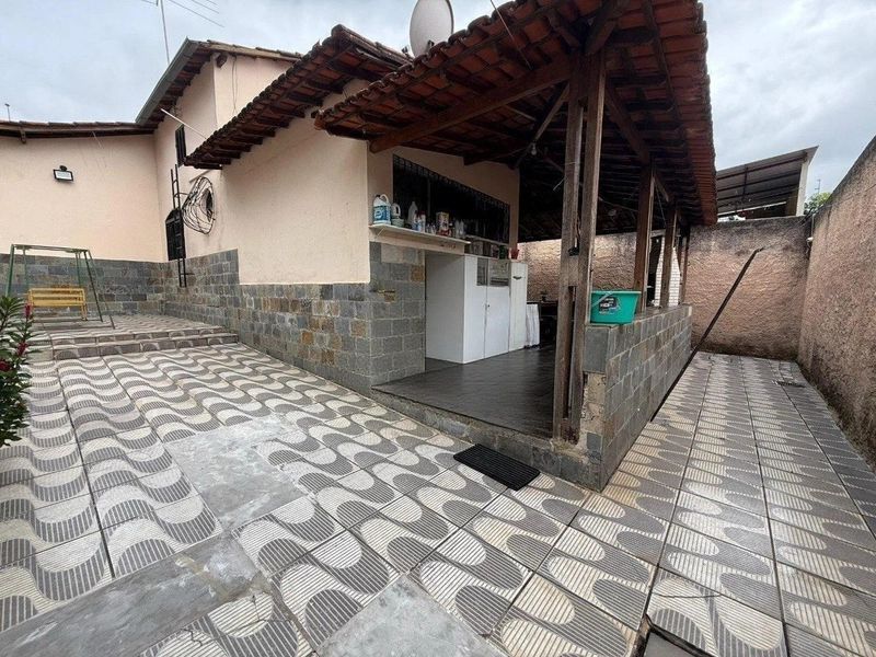CASA | 3 QUARTOS | 01 SUÍTE | 02 BANHEIROS | 02 VAGAS
