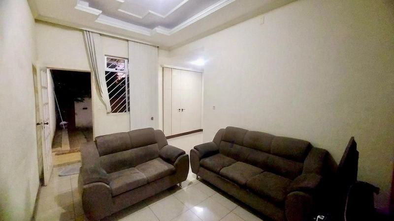 CASA GEMINADA INDIVIDUAL À VENDA | 3 QUARTOS | 1 SUÍTE | 02  BANHEIROS: 3ª foto da galeria de imagens do imóvel