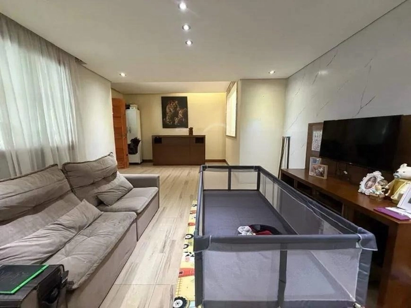 CASA À VENDA NO SERRANO | 3 QUARTOS | 2 SUÍTES | 4 BANHEIROS | 4 VAGAS: 5ª foto da galeria de imagens do imóvel