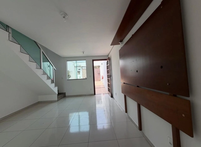 CASA GEMINADA À VENDA | SERRANO: 5ª foto da galeria de imagens do imóvel