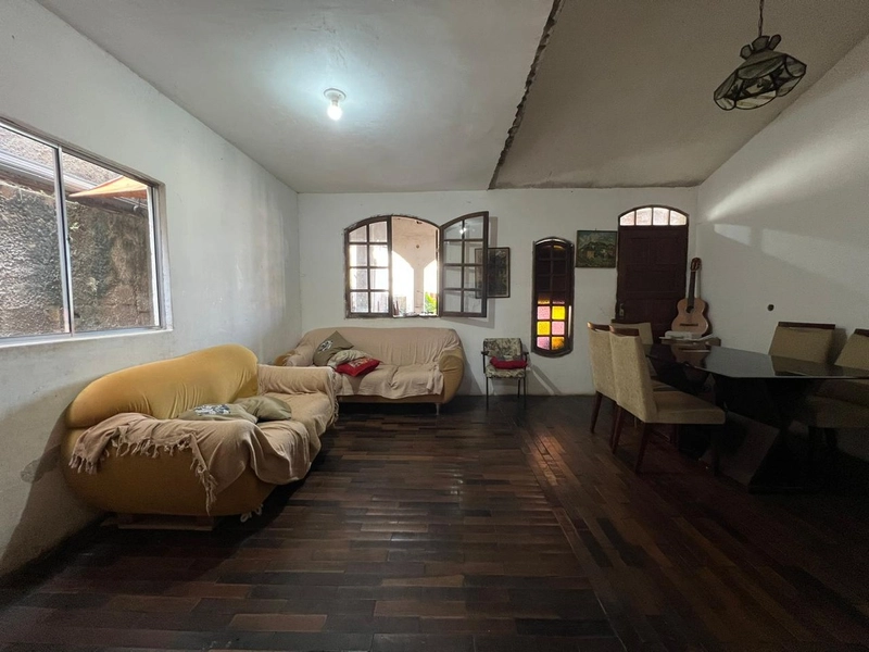 CASA  À VENDA NO CARAJÁS | 3 QUARTOS  | 01 BANHEIRO | 02 VAGAS: 4ª foto da galeria de imagens do imóvel