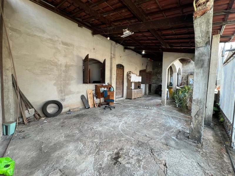 CASA  À VENDA NO CARAJÁS | 3 QUARTOS  | 01 BANHEIRO | 02 VAGAS: 14ª foto da galeria de imagens do imóvel
