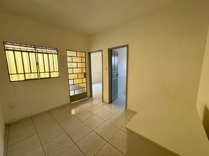 BARRACÃO PARA LOCAÇÃO | DOM BOSCO| 1 QUARTO | 1 VAGA: 8ª foto da galeria de imagens do imóvel