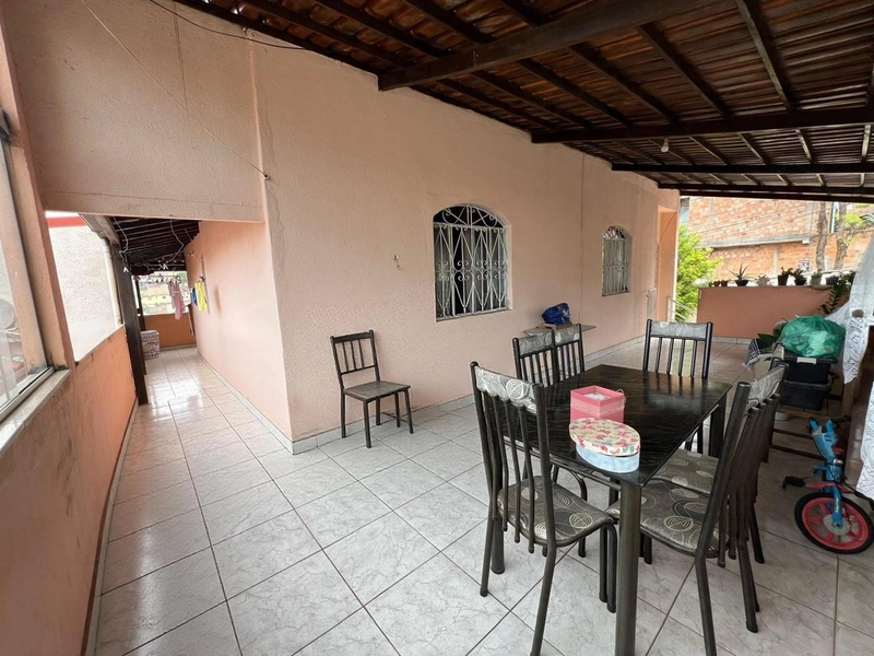 CASA | 6 QUARTOS | 01 SUITE| 03 BANHEIROS | 3 VAGAS