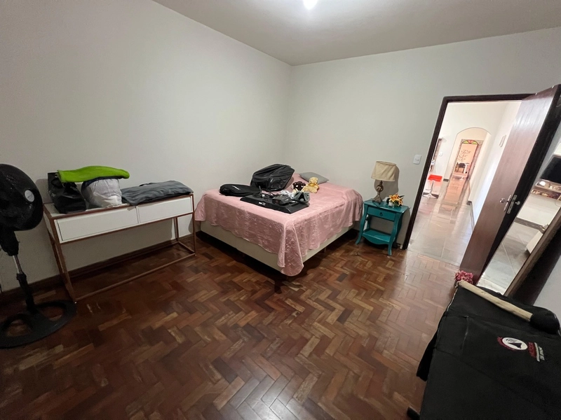 CASA LINEAR | 4 QUARTOS | 01 SUITE | 03 BANHEIROS | 4 VAGAS: 10ª foto da galeria de imagens do imóvel