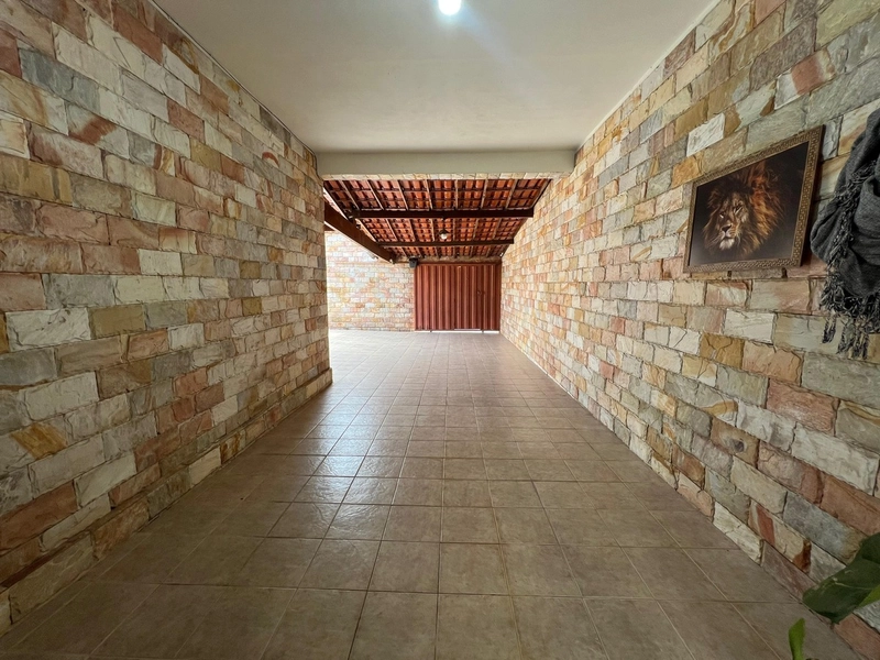CASA LINEAR | 4 QUARTOS | 01 SUITE | 03 BANHEIROS | 4 VAGAS: 3ª foto da galeria de imagens do imóvel