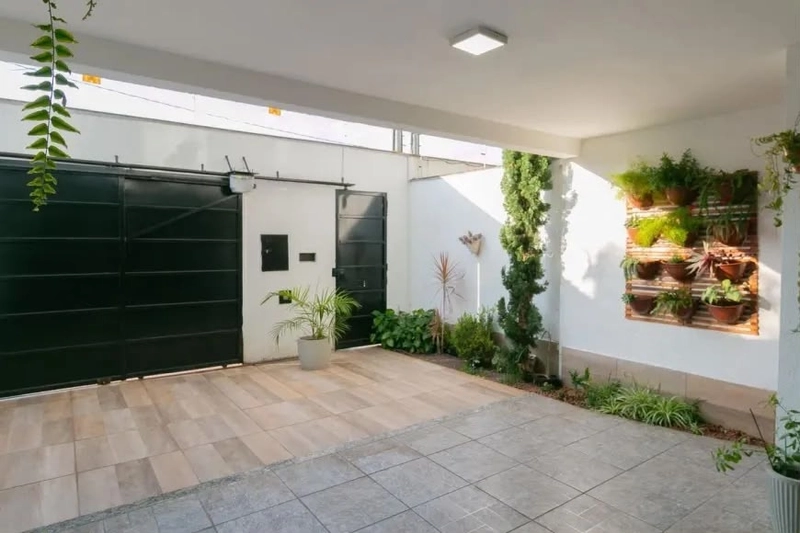 CASA GEMINADA À VENDA NO SANTA TEREZINHA: 3ª foto da galeria de imagens do imóvel