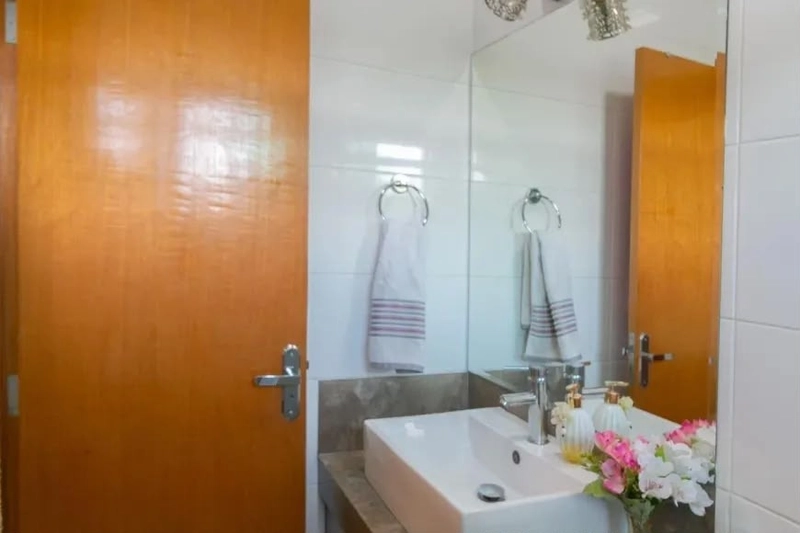 CASA GEMINADA À VENDA NO SANTA TEREZINHA: 19ª foto da galeria de imagens do imóvel