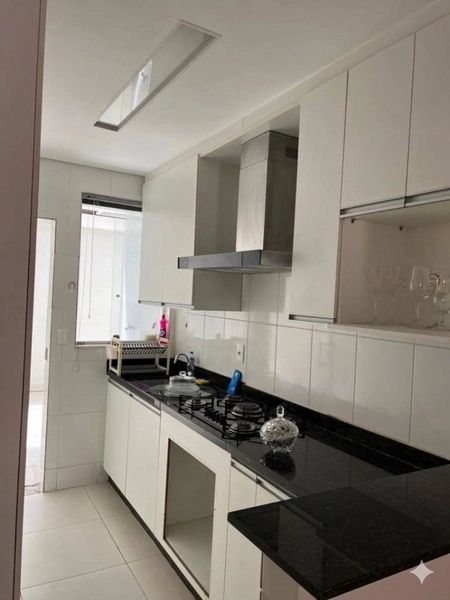 CASA GEMINADA À VENDA NO XANGRILA: 10ª foto da galeria de imagens do imóvel