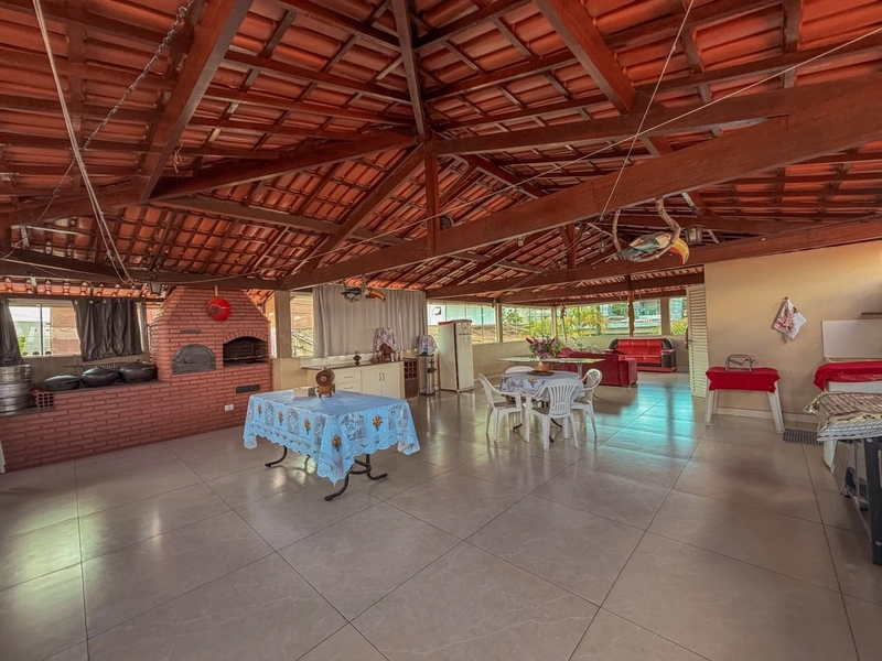 CASA À VENDA NA REGIÃO DO NACIONAL | 3 QUARTOS | 1 SUÍTE | 3 VAGAS |