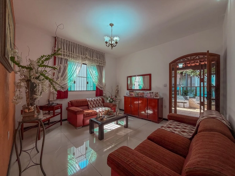 CASA À VENDA NA REGIÃO DO NACIONAL | 3 QUARTOS | 1 SUÍTE | 3 VAGAS |: 7ª foto da galeria de imagens do imóvel
