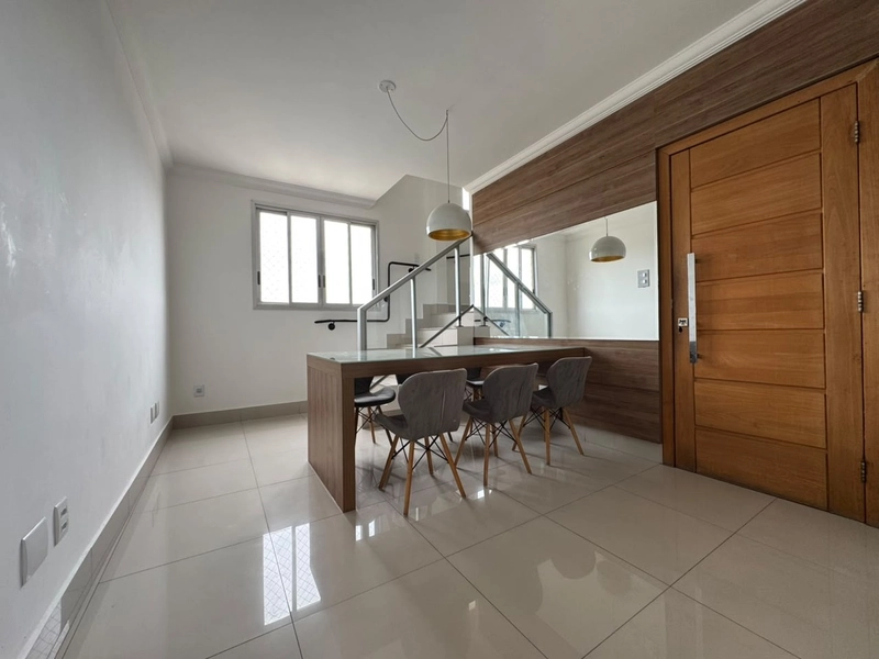 Cobertura à Venda – 3 Quartos | 1 Suíte com Varanda | 2 Vagas | Santa: 10ª foto da galeria de imagens do imóvel