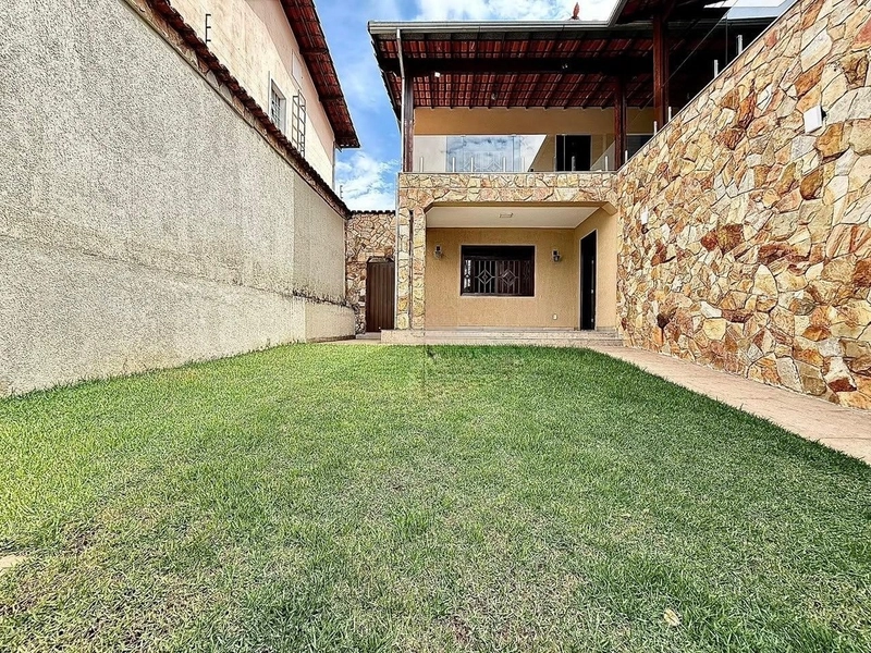 CASA DE ALTO PADRÃO À VENDA | SERRANO – BELO HORIZONTE: 3ª foto da galeria de imagens do imóvel