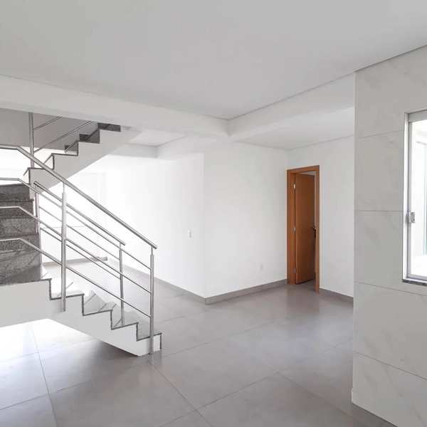 CASA À VENDA NO XANGRI-LÁ | 3 QUARTOS | 1 SUÍTE: 5ª foto da galeria de imagens do imóvel