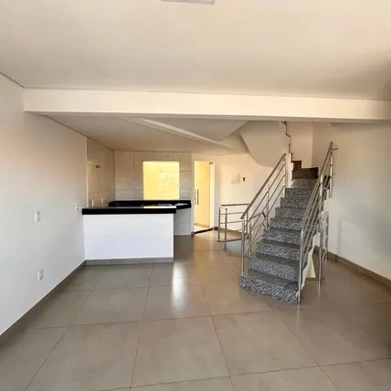CASA À VENDA NO XANGRI-LÁ | 2 QUARTOS | 2 BANHEIROS | 1 VAGA