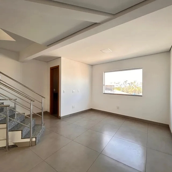 CASA À VENDA NO XANGRI-LÁ | 2 QUARTOS | 2 BANHEIROS | 1 VAGA: 2ª foto da galeria de imagens do imóvel