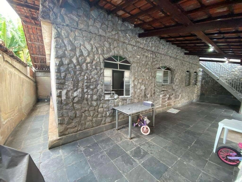 CASA À VENDA | 5 QUARTOS | 1 SUÍTE | 3 VAGAS | SANTA TEREZINHA: 2ª foto da galeria de imagens do imóvel