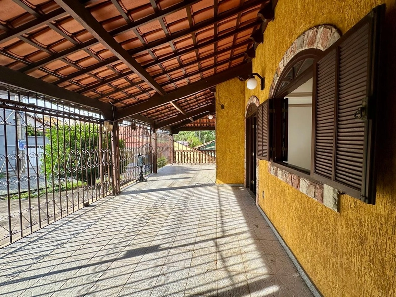 CASA PARA LOCAÇÃO NO ARVOREDO 1  | 04 QUARTOS | SUÍTE | 03 BANHEIROS: 2ª foto da galeria de imagens do imóvel