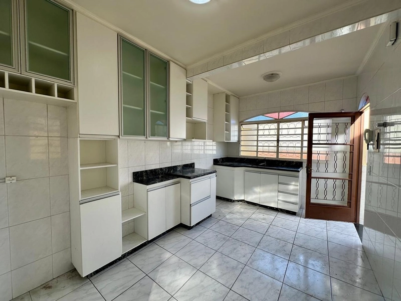 CASA PARA LOCAÇÃO NO ARVOREDO 1  | 04 QUARTOS | SUÍTE | 03 BANHEIROS: 11ª foto da galeria de imagens do imóvel