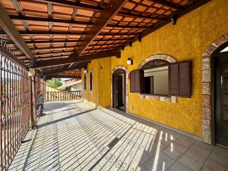 CASA PARA LOCAÇÃO NO ARVOREDO 1  | 04 QUARTOS | SUÍTE | 03 BANHEIROS: 1ª foto da galeria de imagens do imóvel