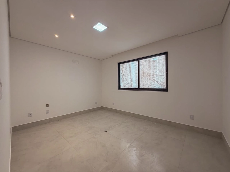 LINDA CASA Á VENDA NO BAIRRO XANGRILÁ - CONTAGEM | 3 QUARTOS: 12ª foto da galeria de imagens do imóvel