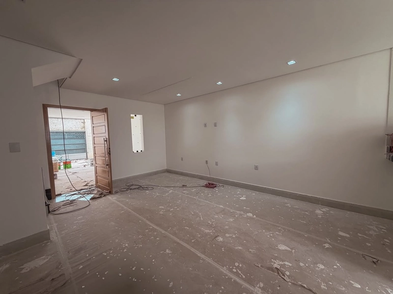 LINDA CASA Á VENDA NO BAIRRO XANGRILÁ - CONTAGEM | 3 QUARTOS: 5ª foto da galeria de imagens do imóvel