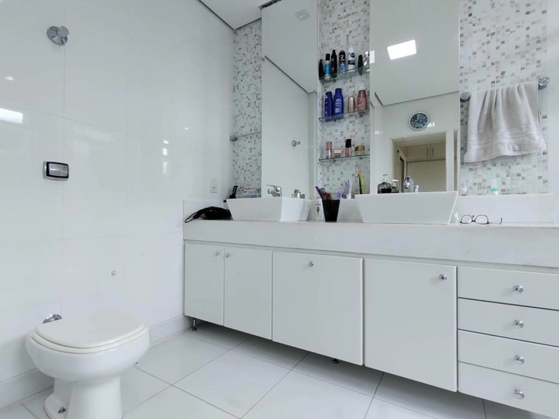 Casa para Venda em Belo Horizonte / MG no bairro São Luiz: 17ª foto da galeria de imagens do imóvel