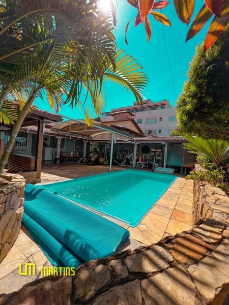 Casa para Venda em Belo Horizonte / MG no bairro Castelo: 1ª foto da galeria de imagens do imóvel