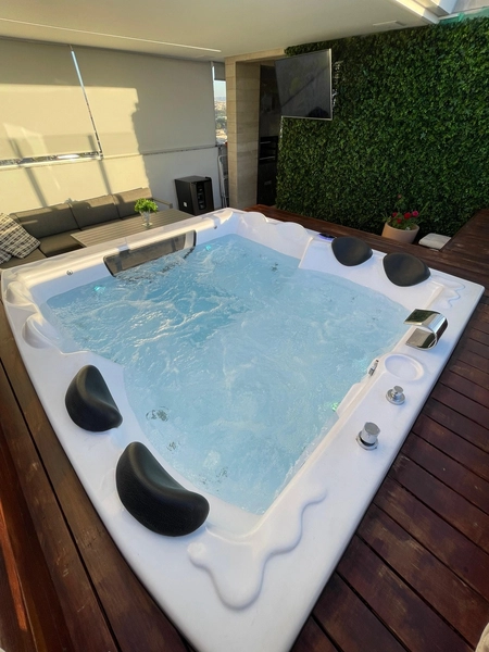 Linda cobertura com Ofurô SPA, prédio 1 por andar. Será vendida com po: 33ª foto da galeria de imagens do imóvel