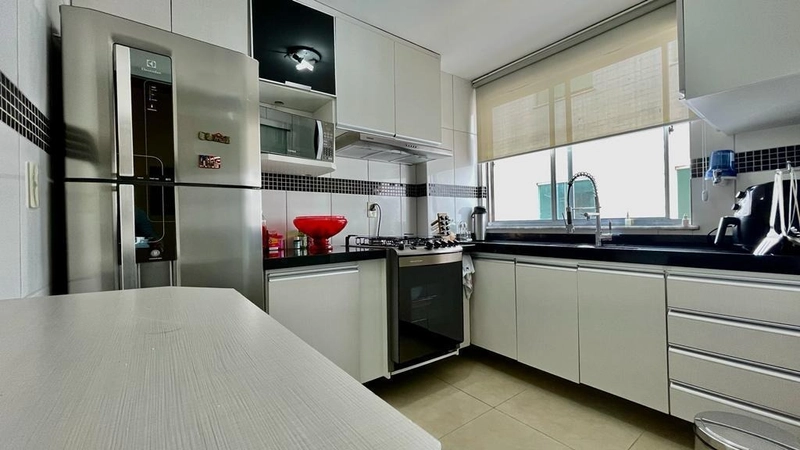 COBERTURA Á VENDA| 3 QUARTOS| SUÍTE | 2 VAGAS| R$ 850.000,00 - CABRAL: 3ª foto da galeria de imagens do imóvel