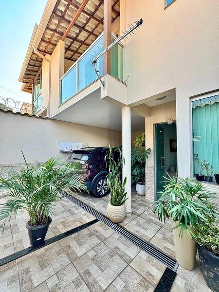 CASA GEMINADA NO RESSACA | 170M² CONST. | 100M² LOTE | 03 Q |: 6ª foto da galeria de imagens do imóvel