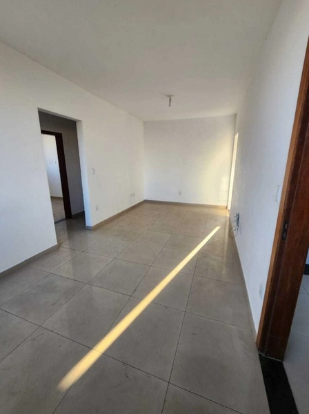 APARTAMENTO NO ARVOREDO COM ELEVADOR: 1ª foto da galeria de imagens do imóvel