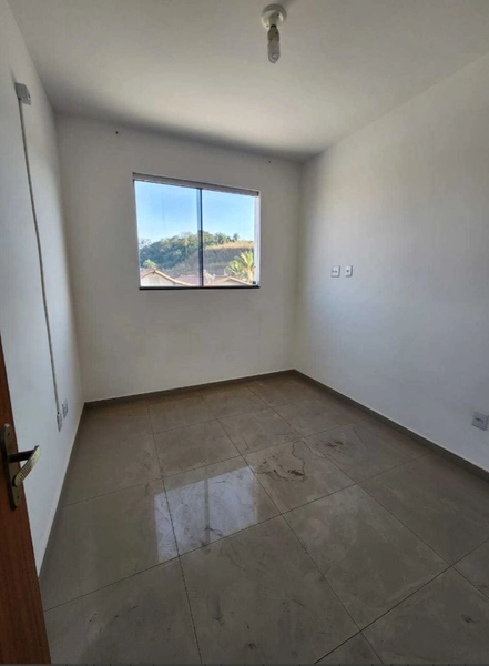 APARTAMENTO NO ARVOREDO COM ELEVADOR: 3ª foto da galeria de imagens do imóvel
