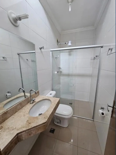CASA GEMINADA COM ENTRADA INDIVIDUAL - BAIRRO CABRAL: 9ª foto da galeria de imagens do imóvel