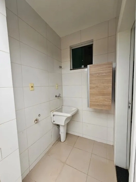 CASA GEMINADA COM ENTRADA INDIVIDUAL - BAIRRO CABRAL: 7ª foto da galeria de imagens do imóvel