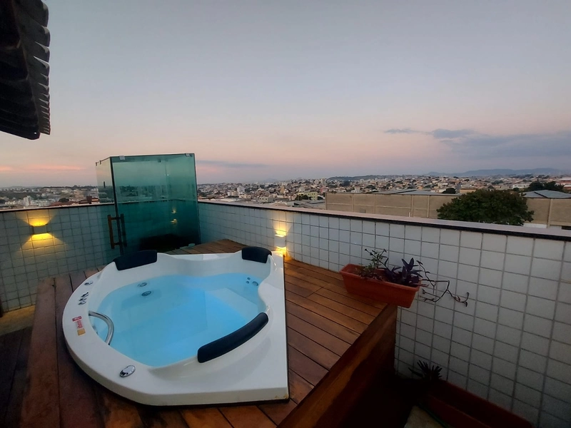 COBERTURA TRIPLEX NO BAIRRO ARVOREDO: 2ª foto da galeria de imagens do imóvel