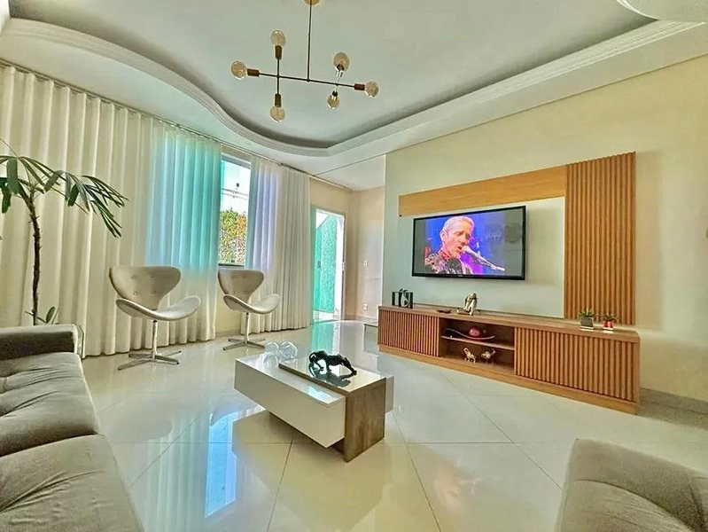 Casa Geminada Individual | 3 Q | 150m² | R$ 670.000